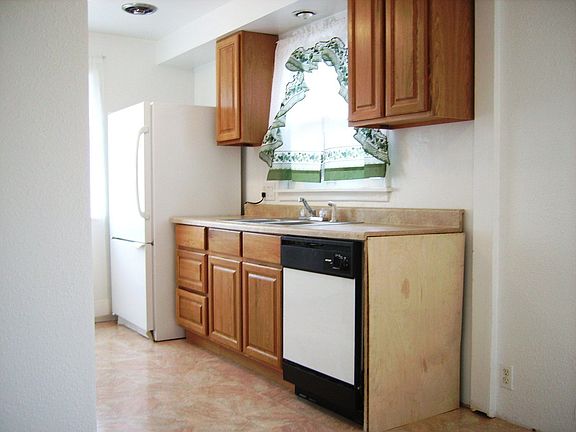 Newly Remodeled Kitchen