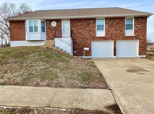 15404 E 42nd Pl, Independence, MO 64055