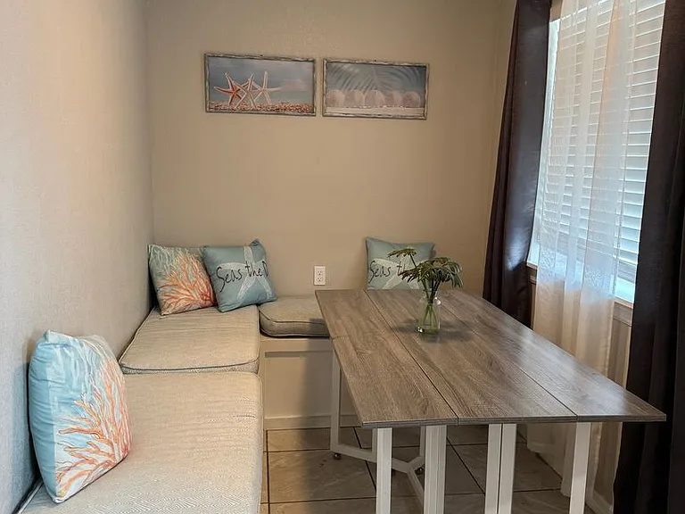 1002 Brothers Ave #101 — Photo 4