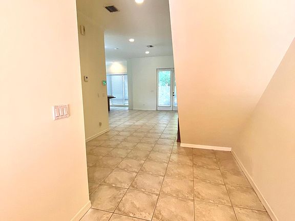 2nd image of 1960 Freedom Dr