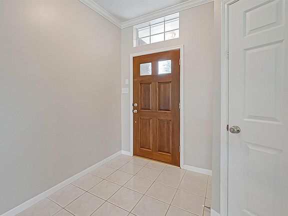 4th image of 2224 Palm Lagoon Dr