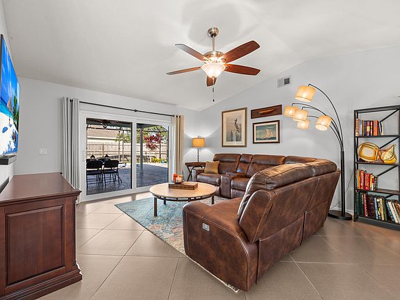 4th image of 2373 SE Bordeaux Court