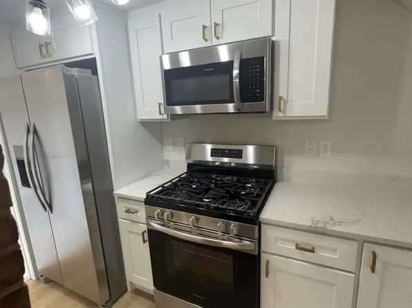 11 Monk, 11 Monk St #3B-1Ba, Stoughton, MA 02072