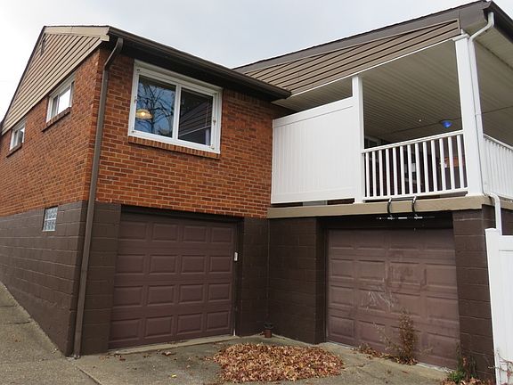 3rd image of 105 Hart Dr
