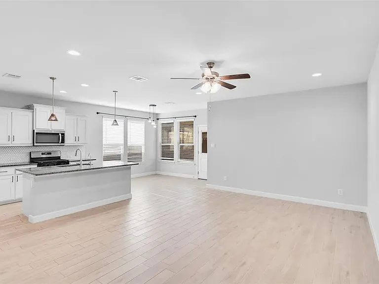 11057 Temple Gardens Trl — Photo 13