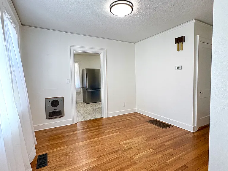 20 E Daytona Dr — Photo 8