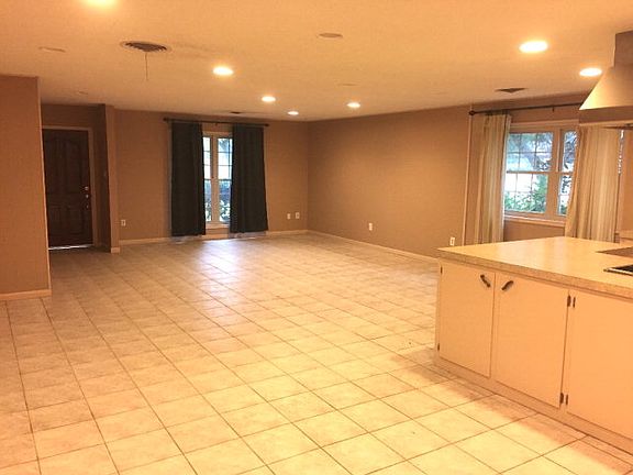 2nd image of 4301 Virginia St