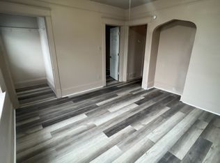 2452 S 17th St #3, Milwaukee, WI 53215