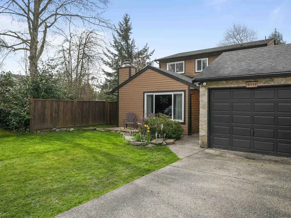 19432 62nd Ave, Surrey, BC V3S 7L4