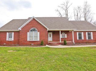 1700 Pleasant Dr, Muscle Shoals, AL 35661