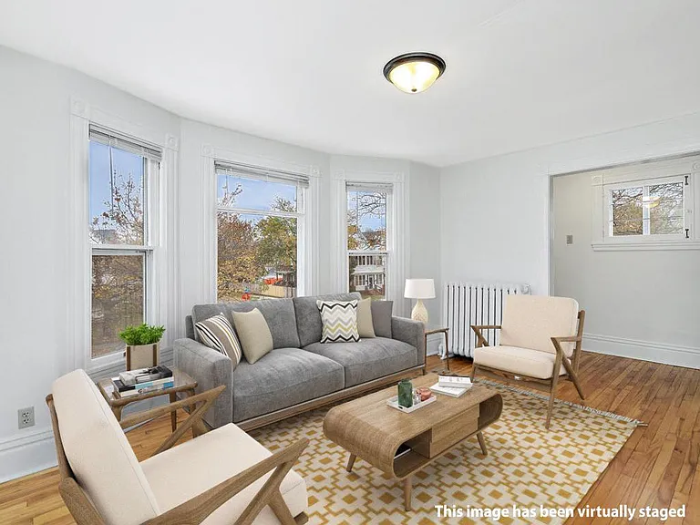 1503 Fremont Ave N #2 — Photo 2