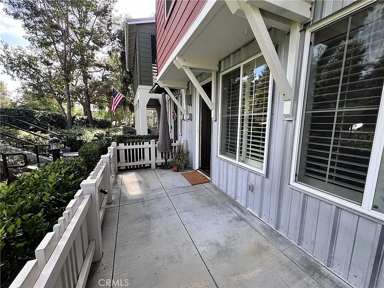 71 Platinum Cir — Photo 3