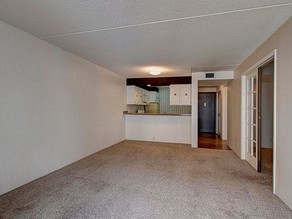 805 29th Street #259 Living Room