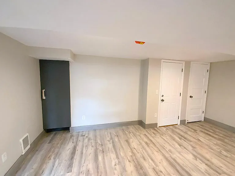 52 Church Ave #6 — Photo 11