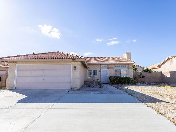 2nd image of 5856 Charlotte Pl