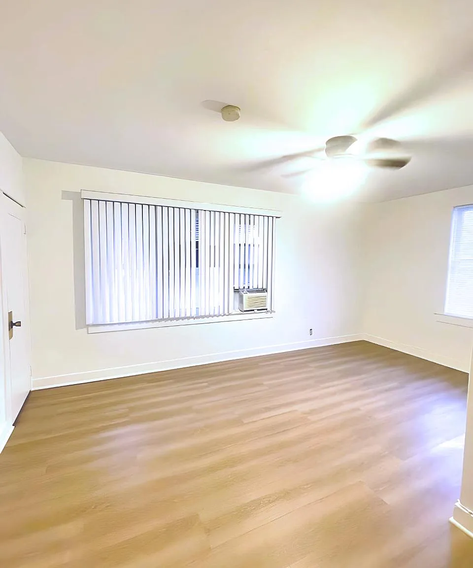 3 bed, 1150 sqft, $2,600 — Photo 1