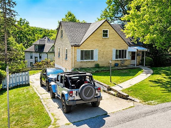 2nd image of 1046 Hastie Rd