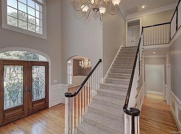 4th image of 4148 Moorland Dr