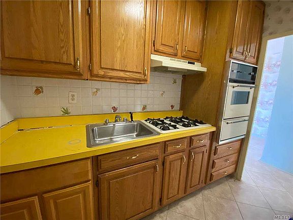 5th image of 39-65 52nd St #4C