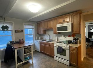 28 Lincoln St, North Andover, MA 01845