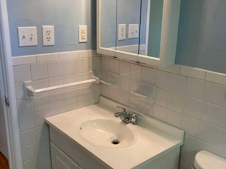 807 Erford Rd — Photo 11