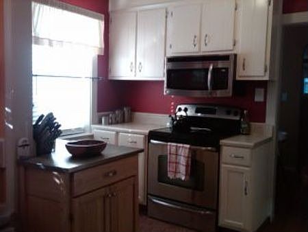 2nd image of 7 Maury Ave