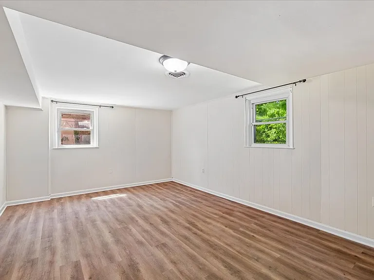 13012 Georgia Ave — Photo 25