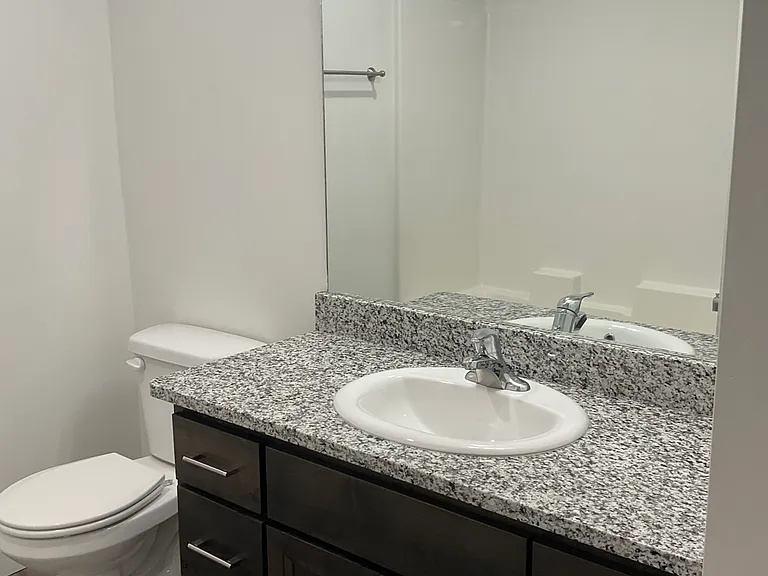 510 Trails End — Photo 16