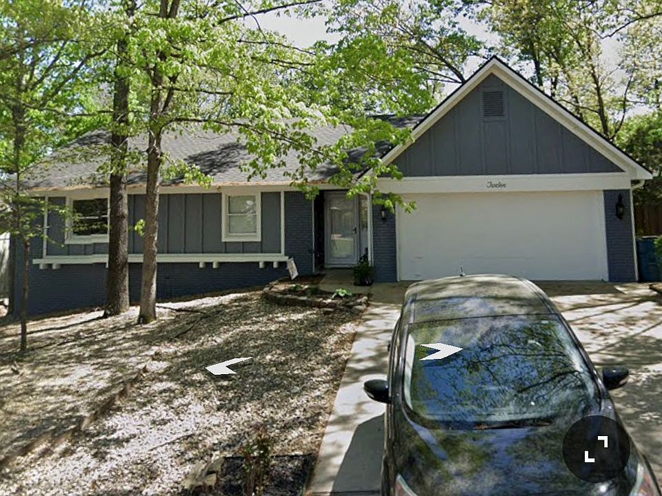 1st image of 12 Elizabeth Dr