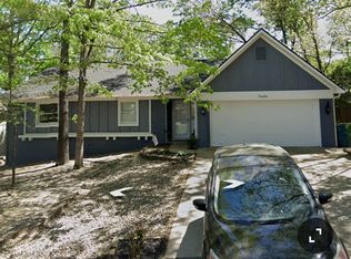 12 Elizabeth Dr, Bella Vista, AR 72715