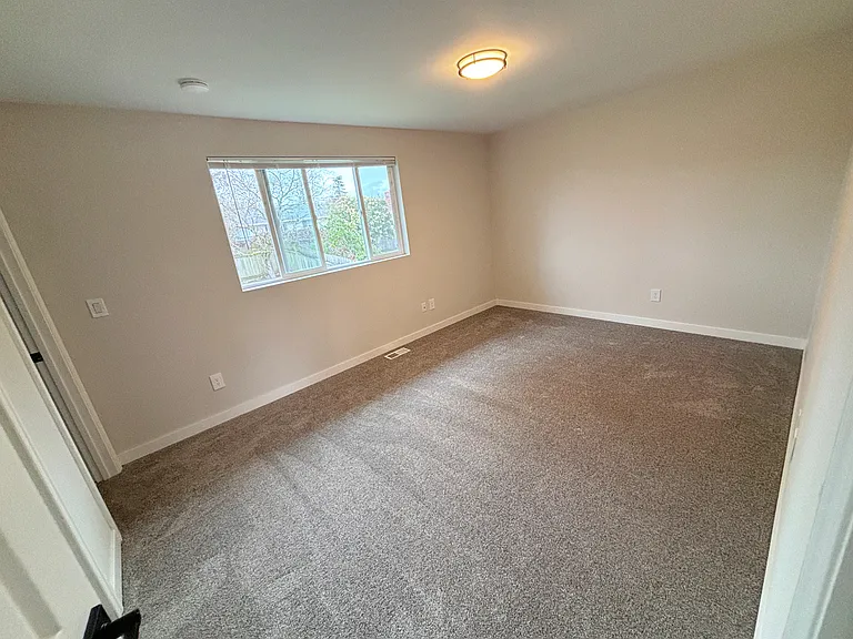 1622 Lake Youngs Way SE — Photo 10