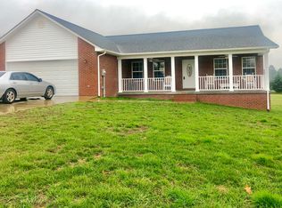 203 Birdie Dr, Mooresburg, TN 37811