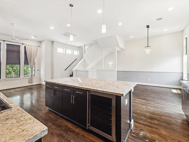 1703 Weber St — Photo 13