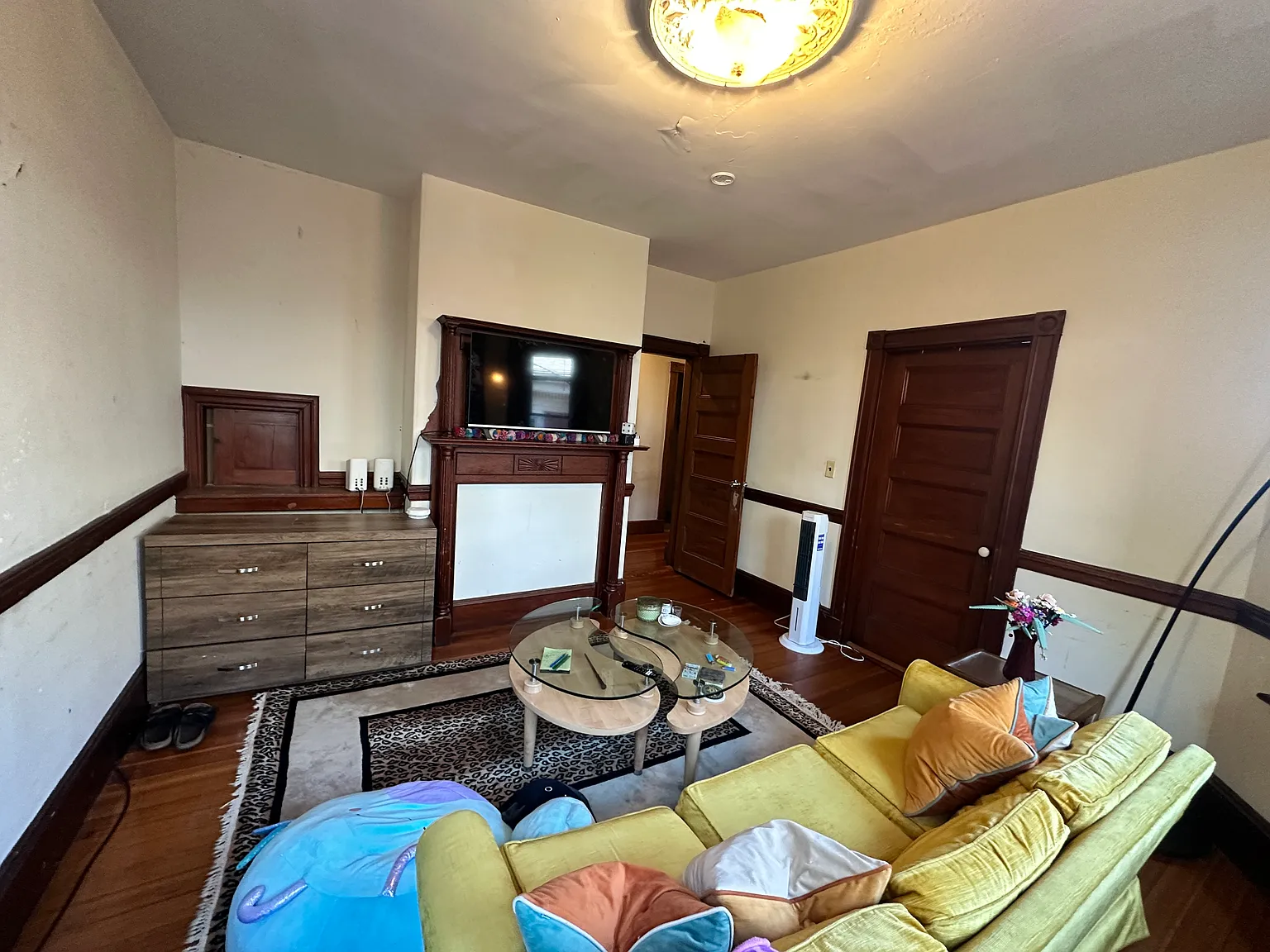 4 bed, 9999 sqft, $5,400 — Photo 4