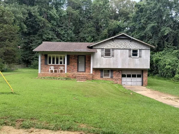 3013 Tall Tree Ln, Adamsville, AL 35005