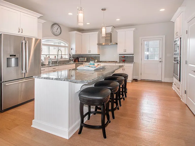 8510 Fulton Ave — Photo 8