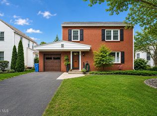 42 Buckingham Drive, Albany, NY 12208