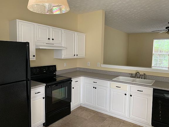 3rd image of 87 Timber Ridge Dr