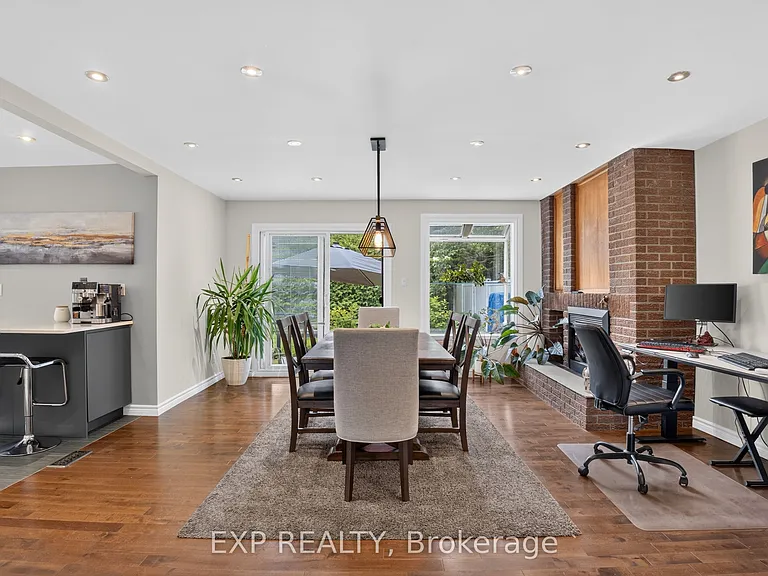 2490 Regina St — Photo 5