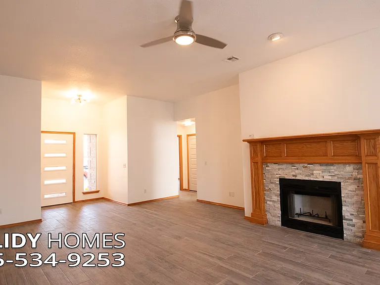 5004 SE 52nd St — Photo 9