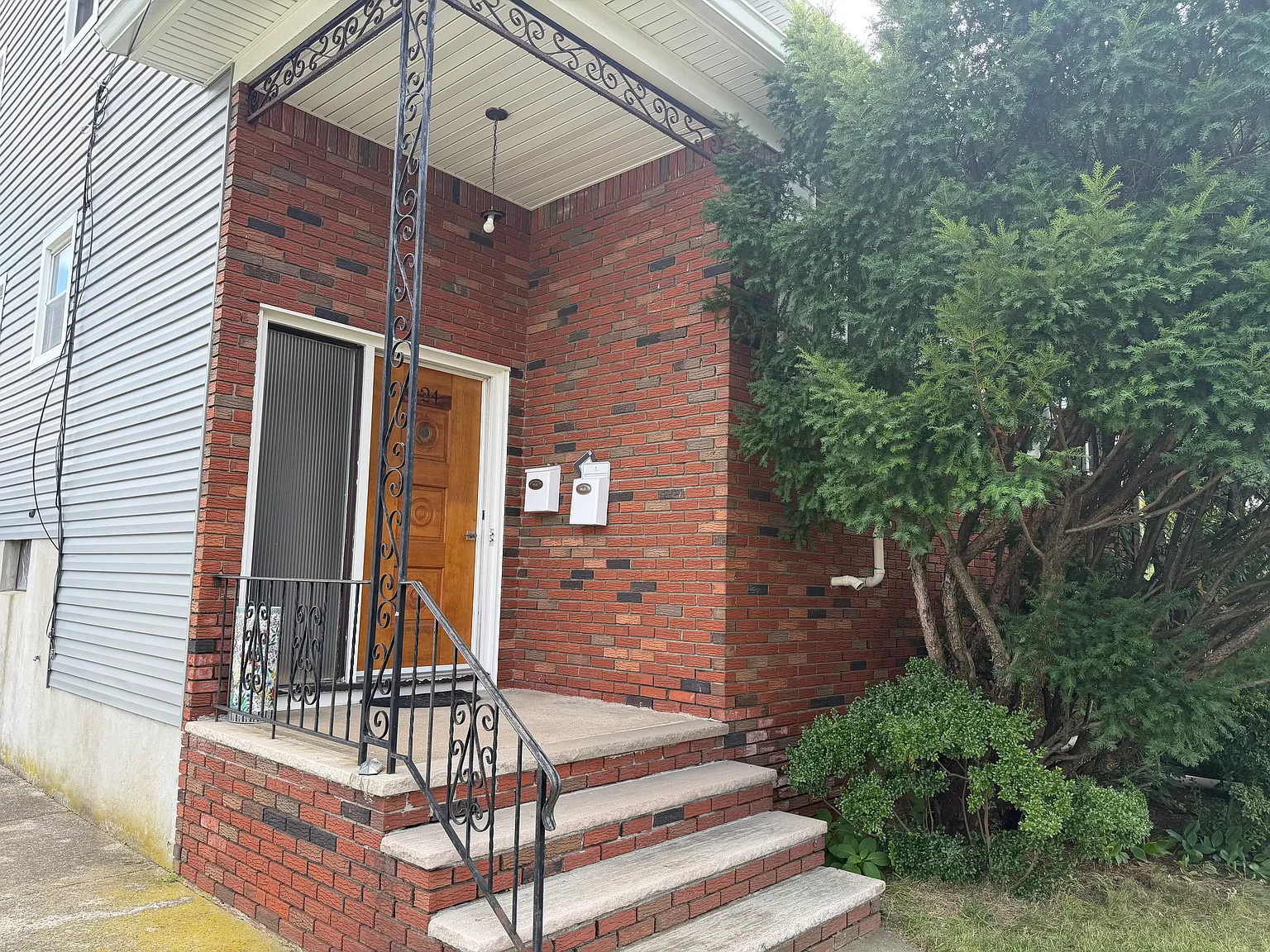 2 bed, 950 sqft, $2,300 — Photo 2