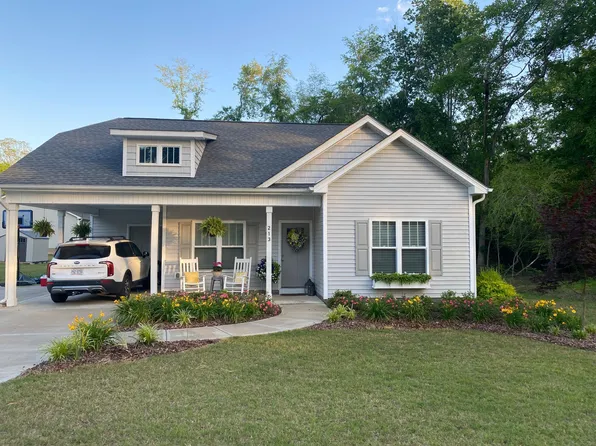 213 Massengill St, Four Oaks, NC 27524