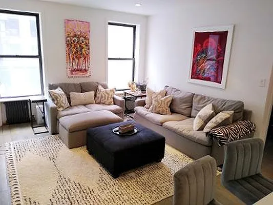 Rented by Point NYC | media 21