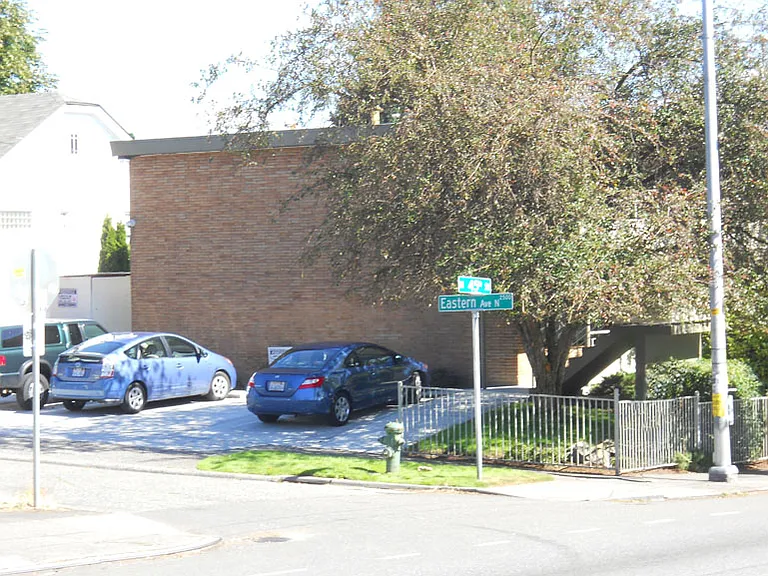 2500 N 45th St #3 — Photo 26