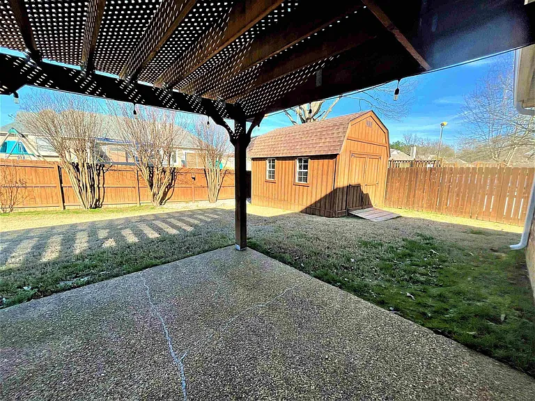 11652 Belle Manor Dr — Photo 18