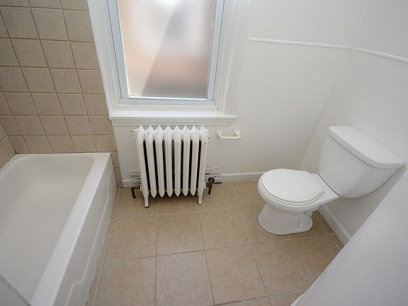 3rd image of 4402-4431 Chestnut St #4425-3