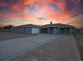 7020 Aster Rd, Oak Hills, CA 92344