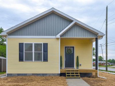 411 W Trusler St, Oakland City, IN, 47660