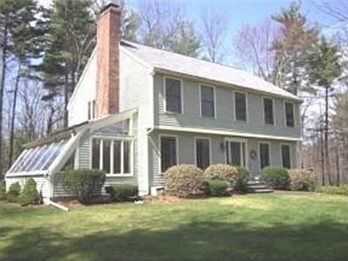 1st image of 28 Crestwood Ln