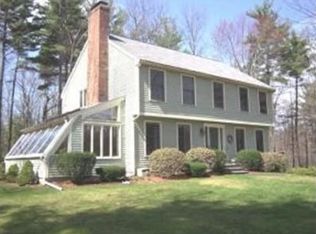 28 Crestwood Ln, Milford, NH 03055